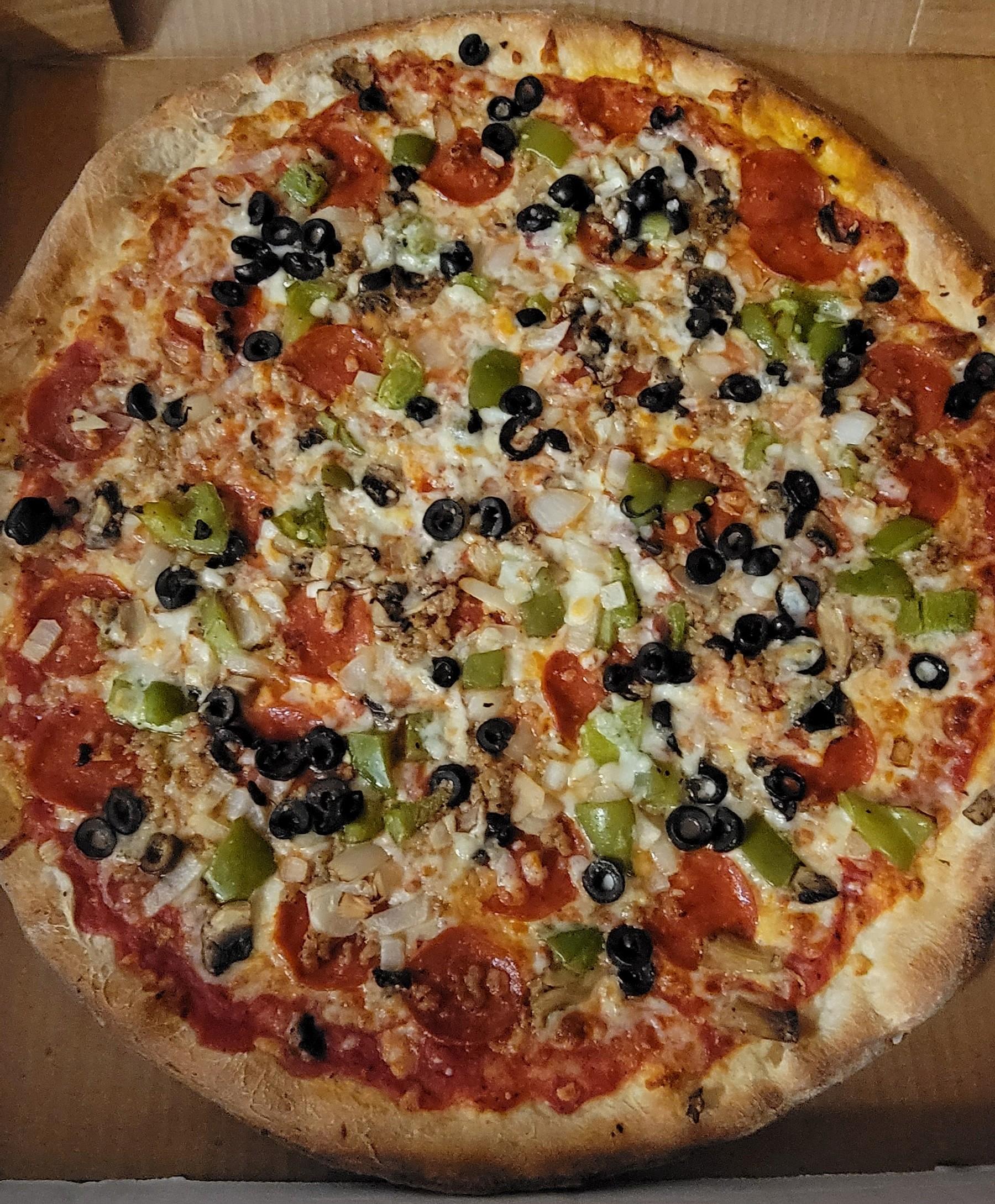 14" 5 Topping Pizza.