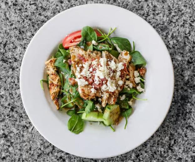 Chicken Spinach Mikoniatiki.