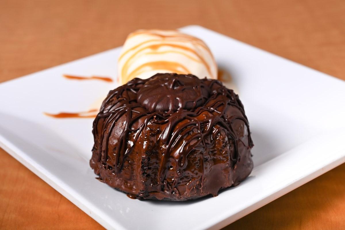 Volcan Lava Cake.