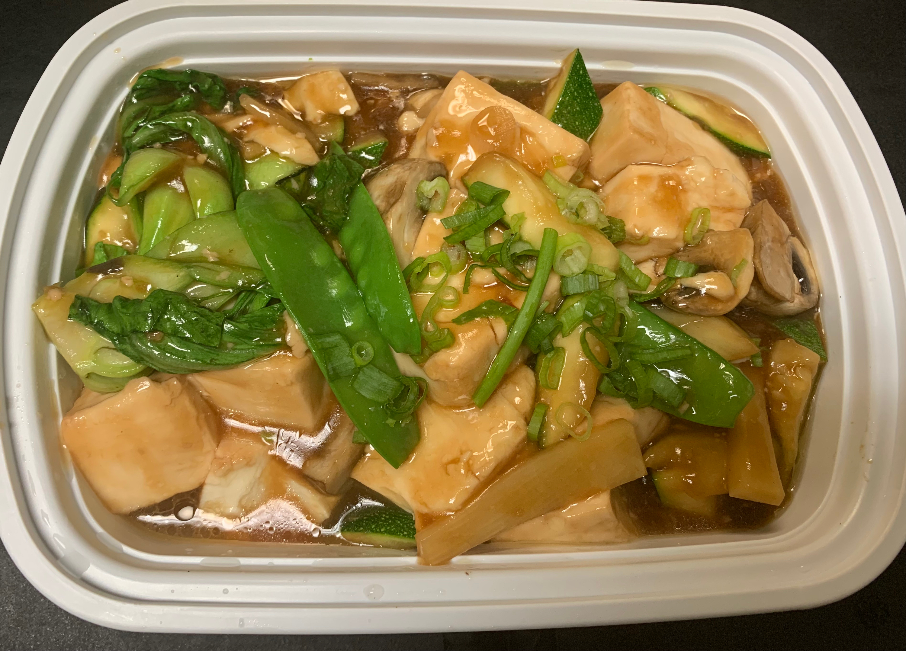 64 豆腐煲/Tofu Vegetable Claypot.