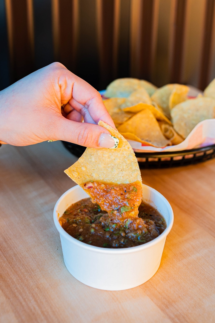 Salsa & chips.