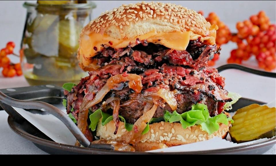 Pastrami Burger.