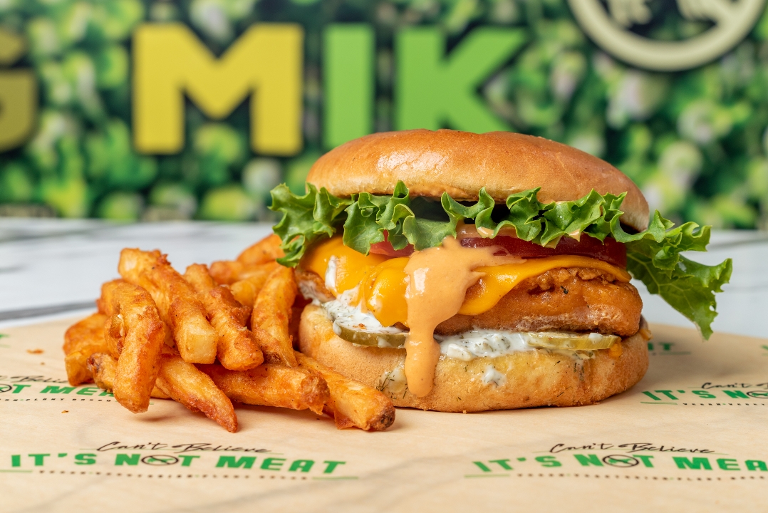 POP'S BIG FISH SANDWICH.