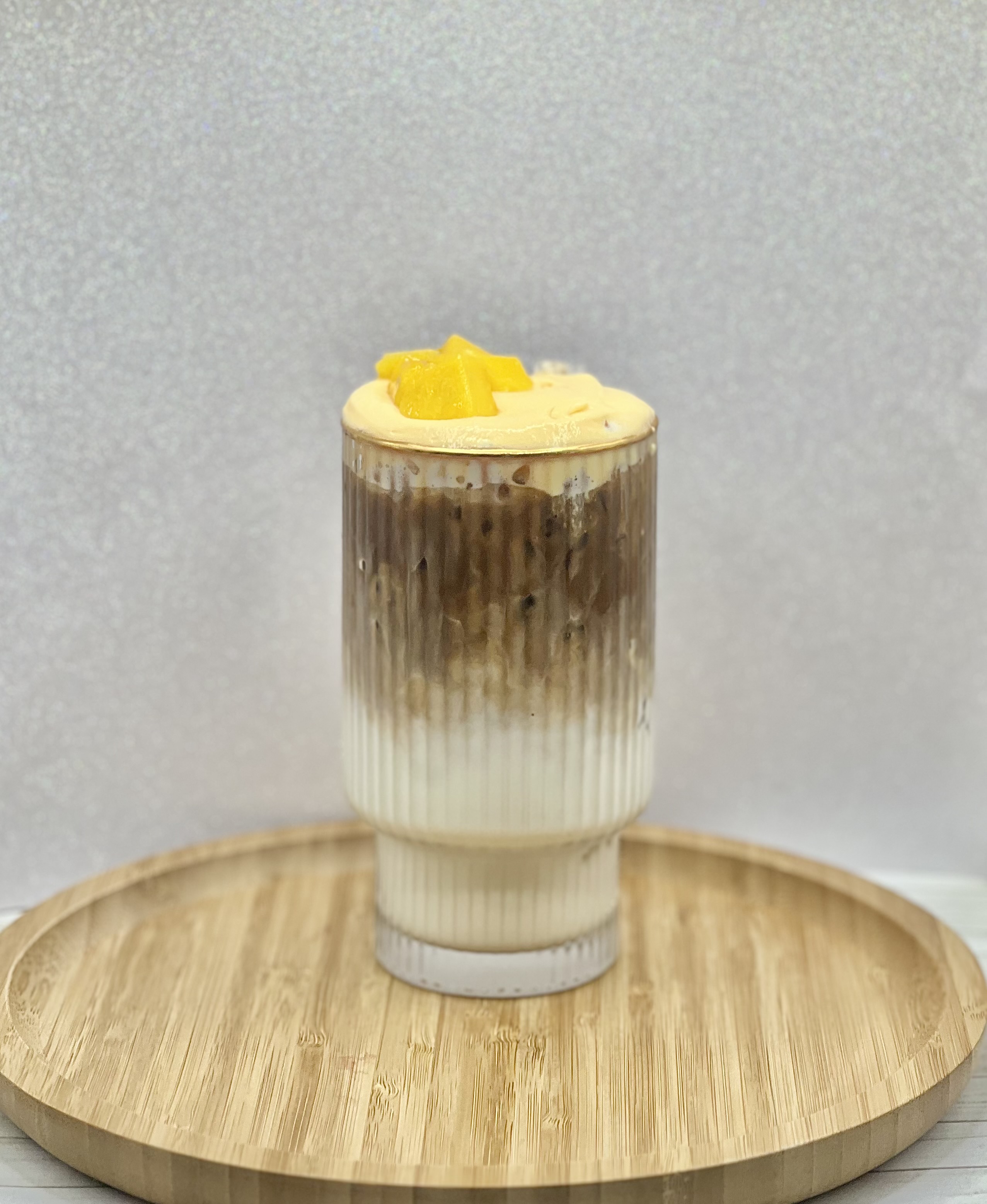 Phin Mango Cream Coffee.