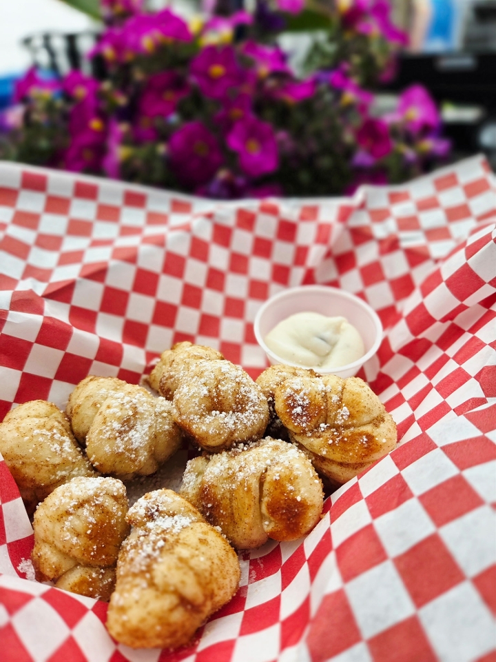 Cinnamon Knots.