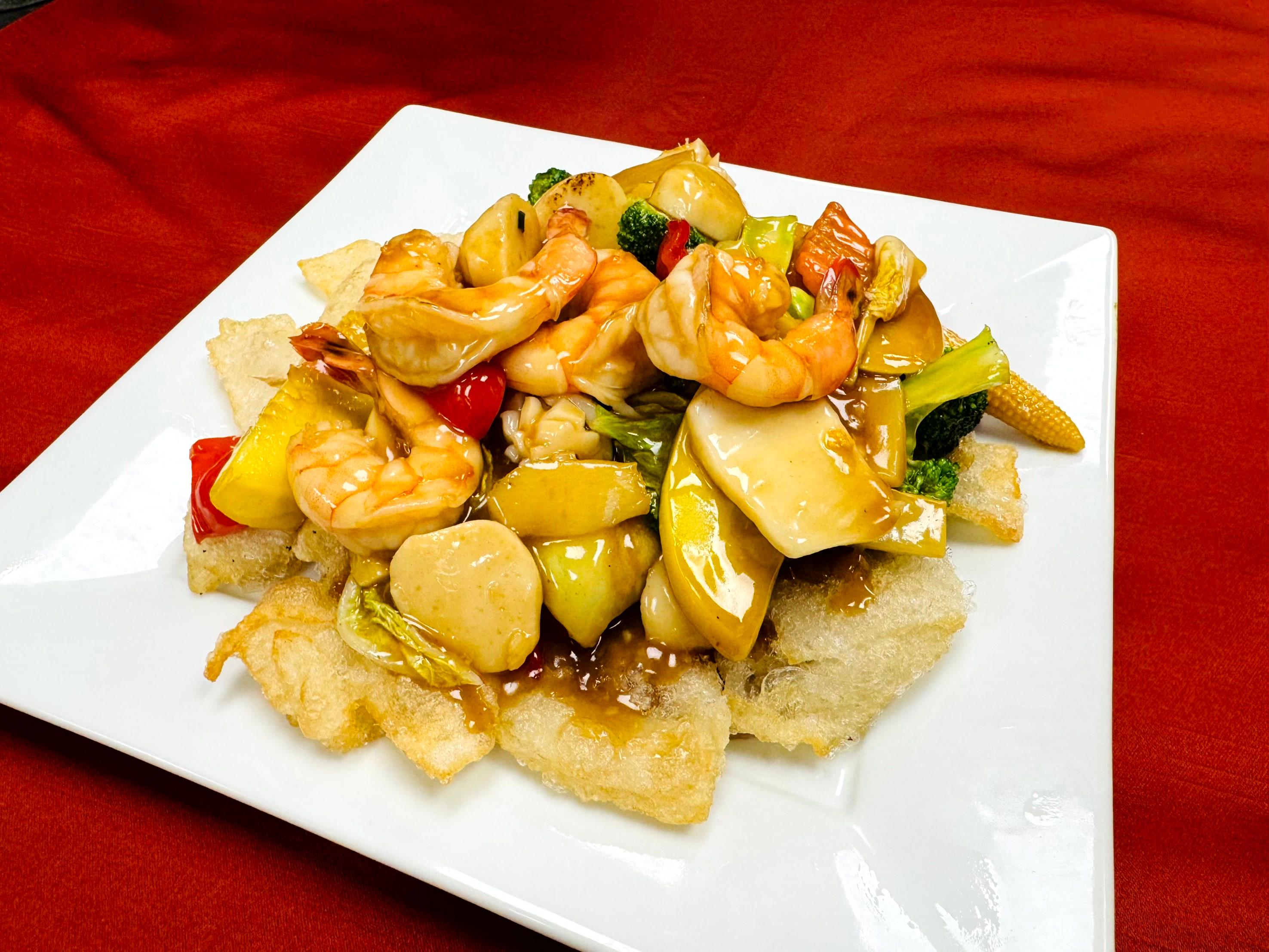 S3S. Crispy Pan-Fried Rice Noodles with Seafood - Ap Chao Do Bien.