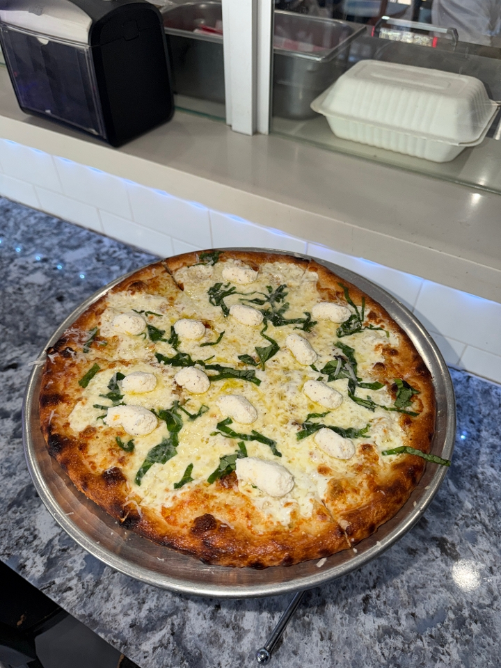 12" Boca White Pizza.