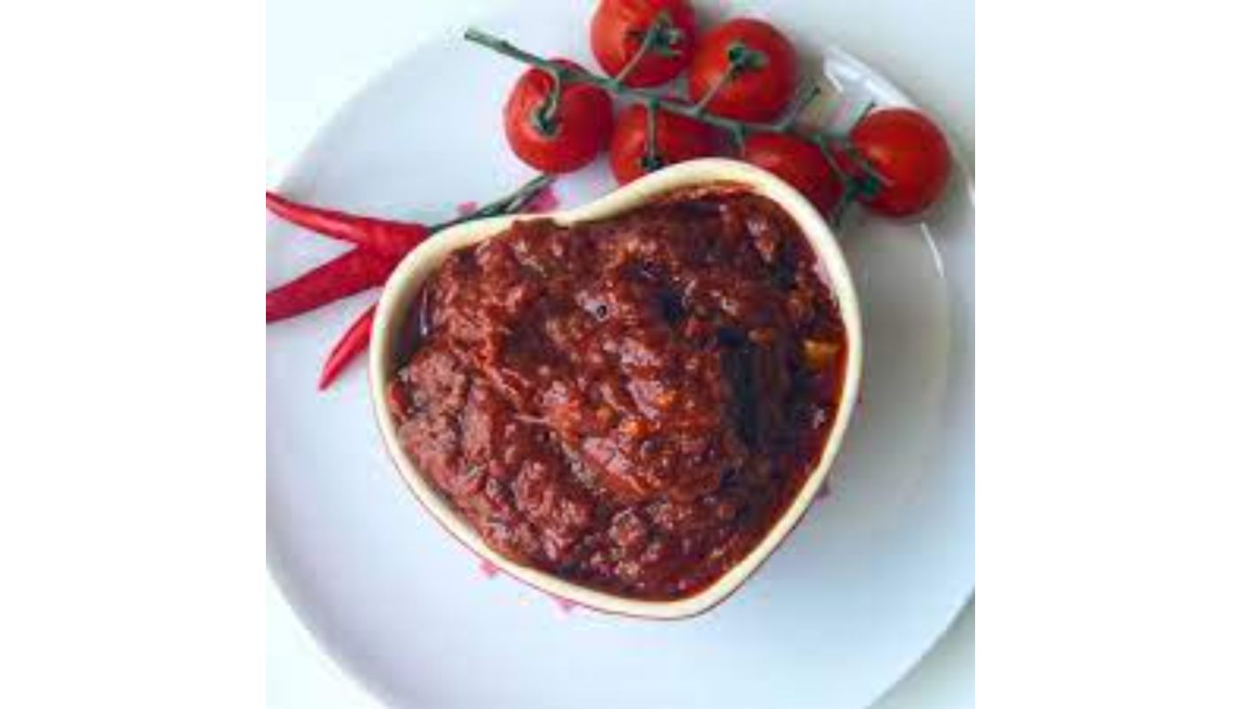 Tomato pickle (4 oz).