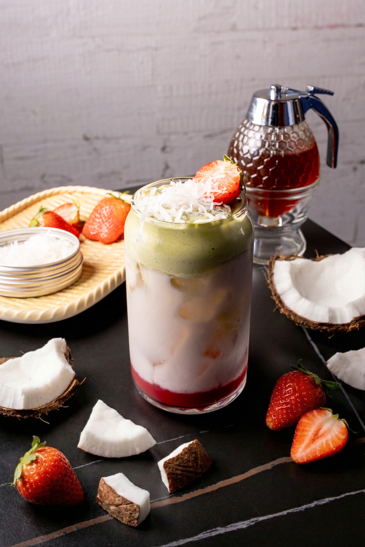 MATCHA PERO CON COCO.