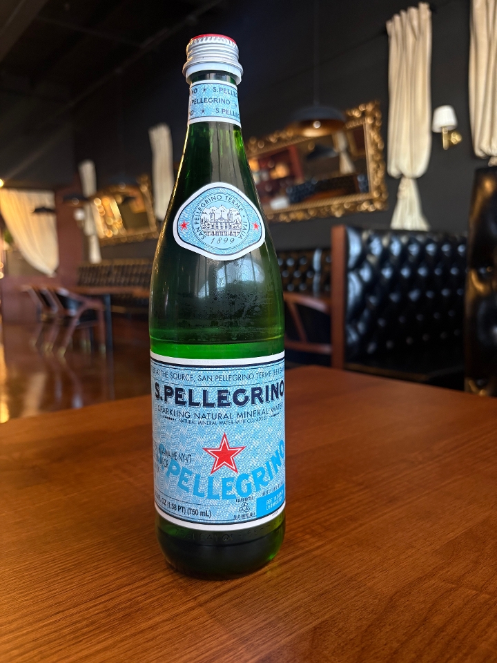 San pellegrino glass 750ml.
