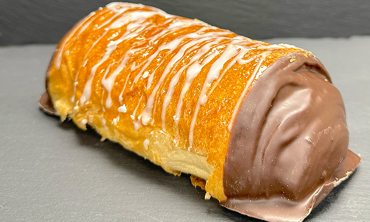 PAIN AU CHOCOLAT.