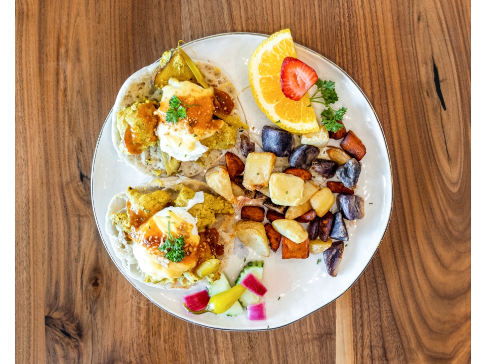 Satay Chicken Benedict.