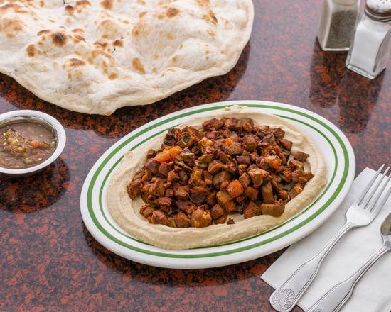 Hummus with Lamb.