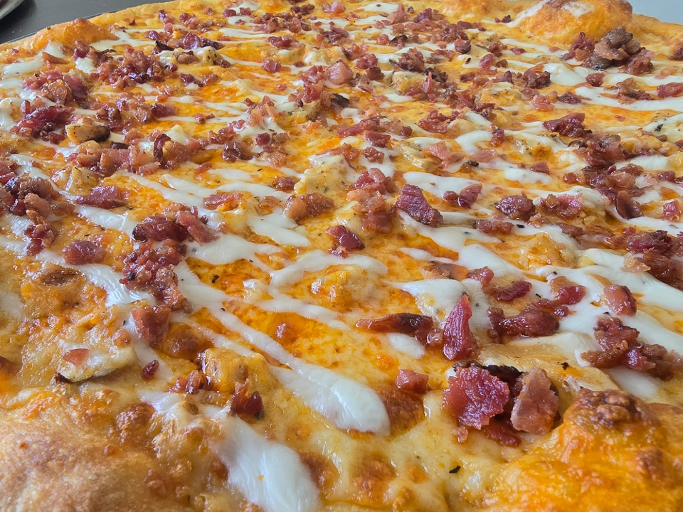 Buffalo Chicken Bacon Alfredo | L 20".