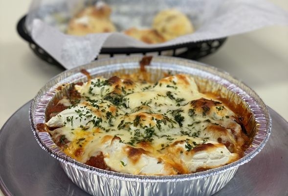 Stuffed Shells (with Side Salad & Garlic Knots).