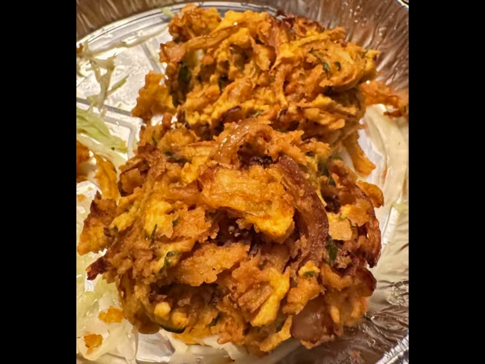 ONION BHAAJI*.