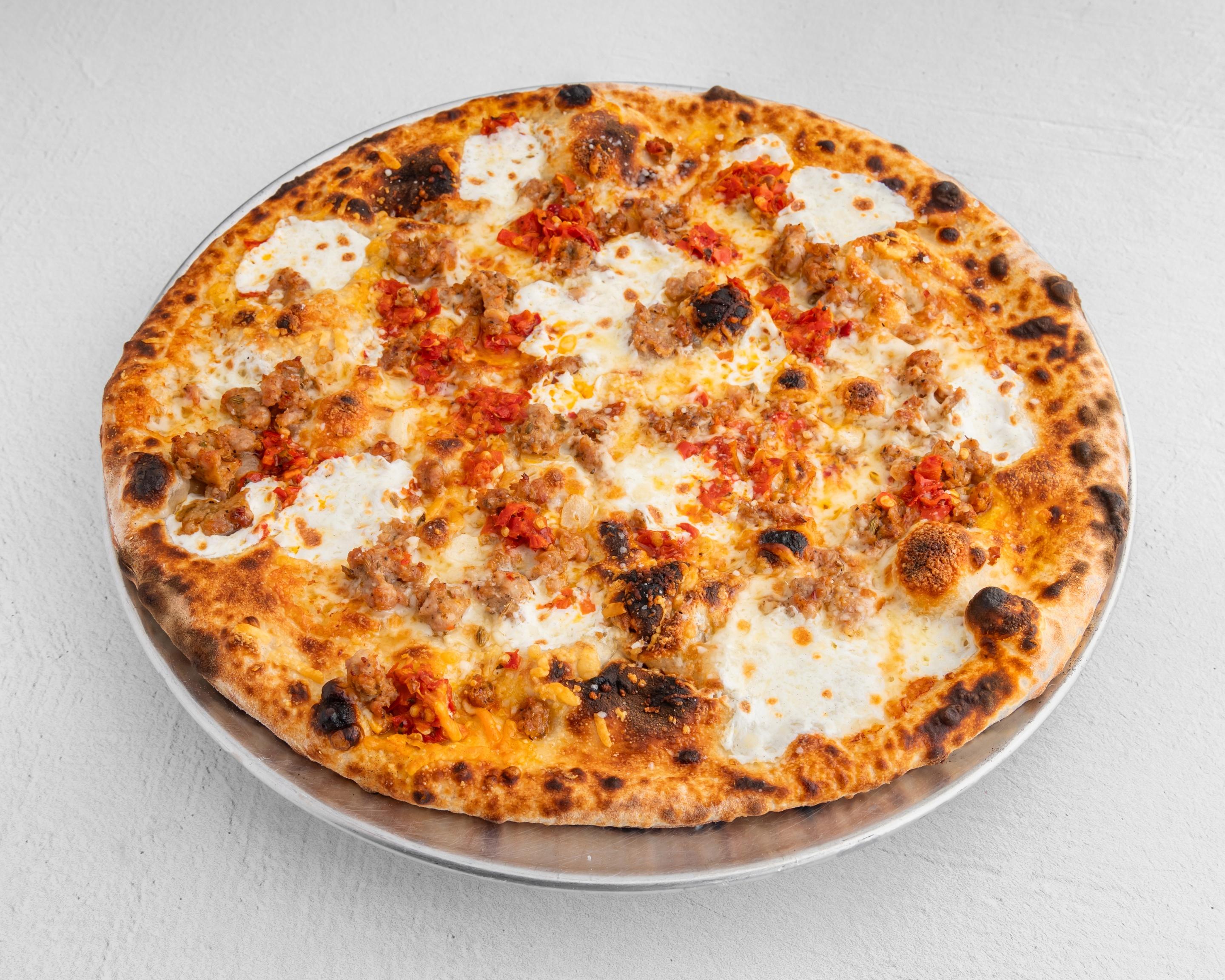 Sausage & garlic (12").