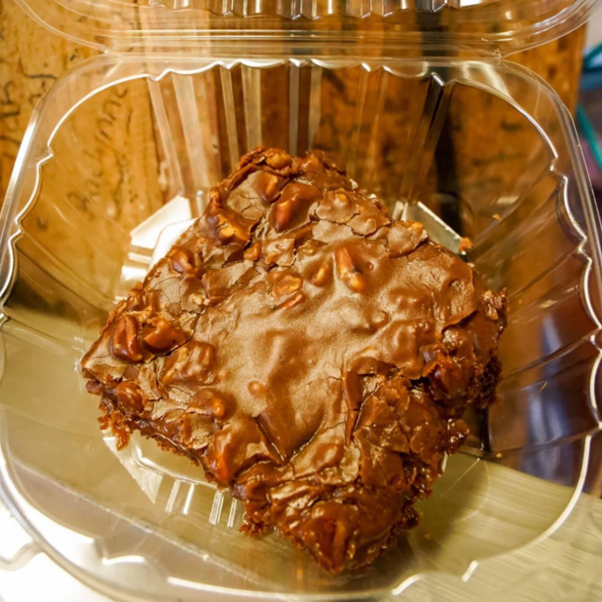 Single Piece Cake.