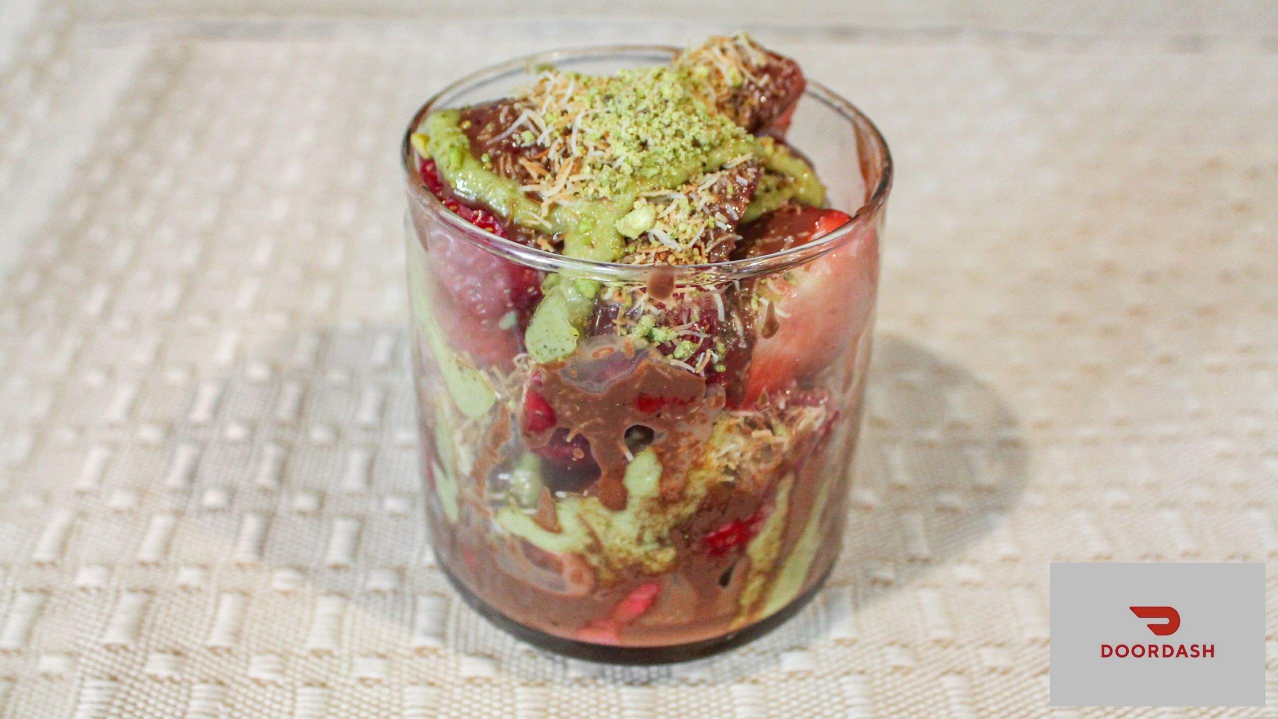 Small Dubai Strawberry Cup.