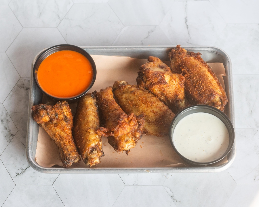 6 Fried Wings.