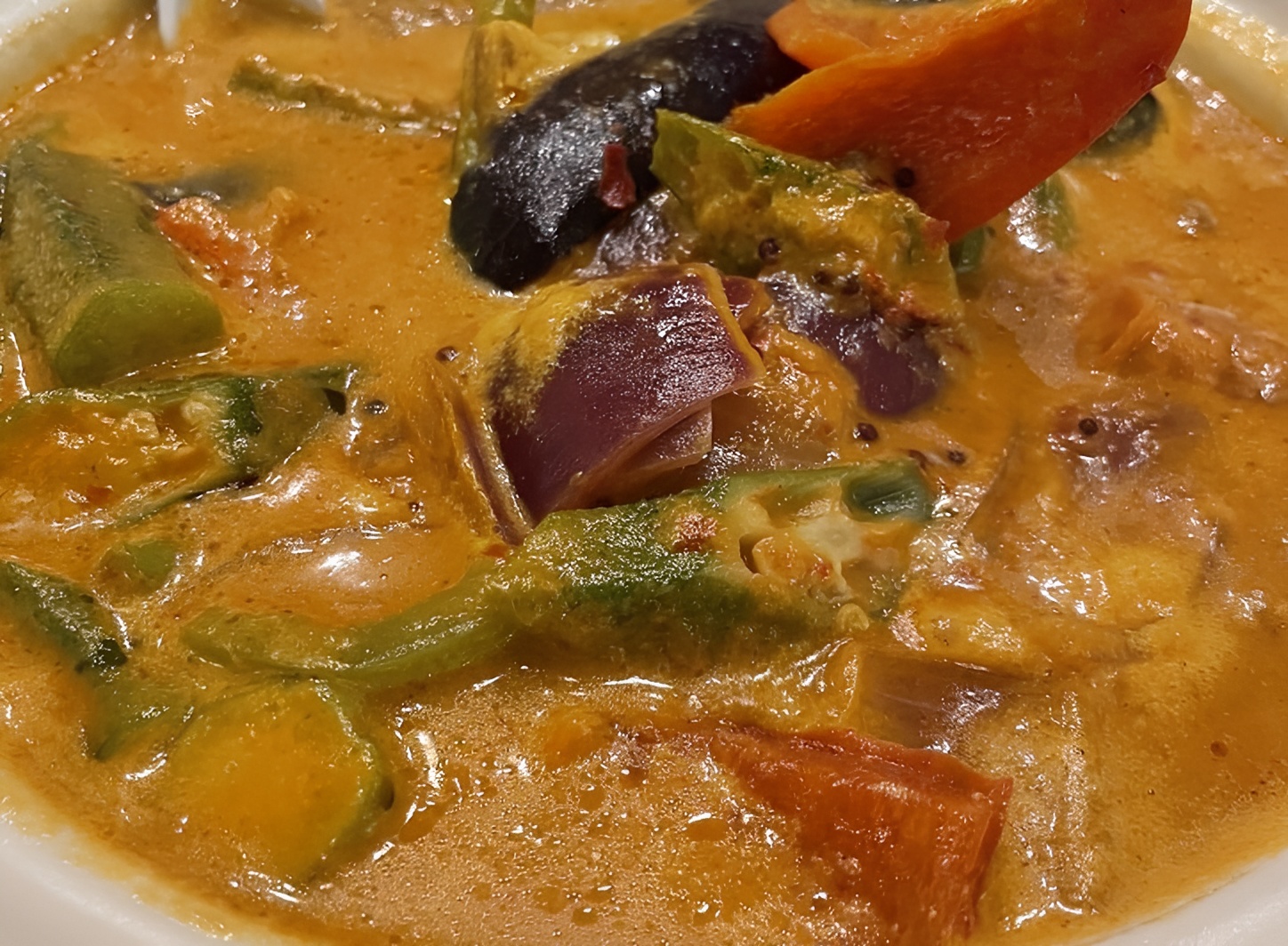 Curry Salmon in Claypot.