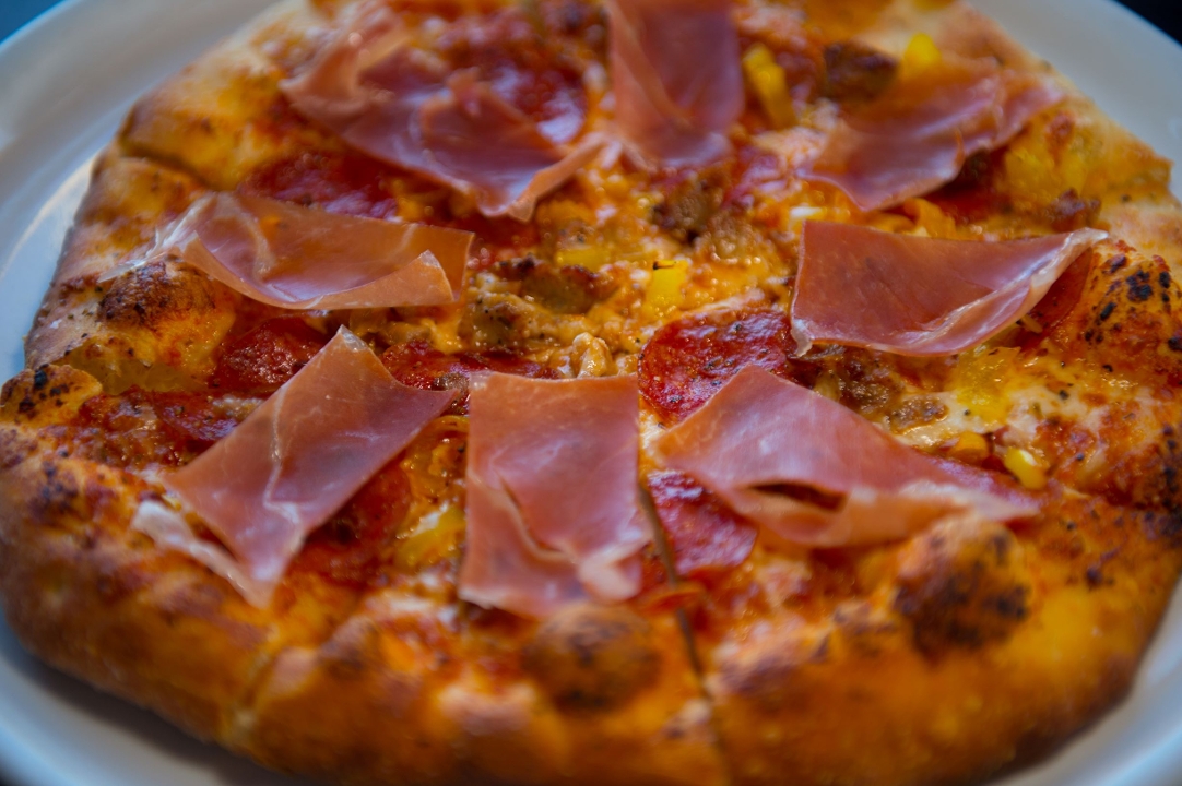 Pizza Mia.