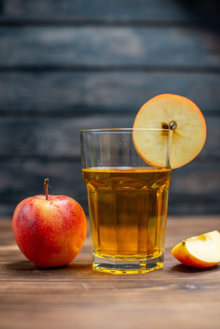 Apple juice.
