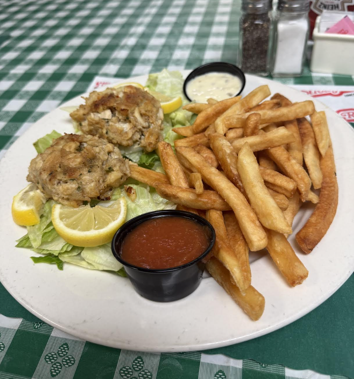 Maryland Lump Meat Crabcake Platter.