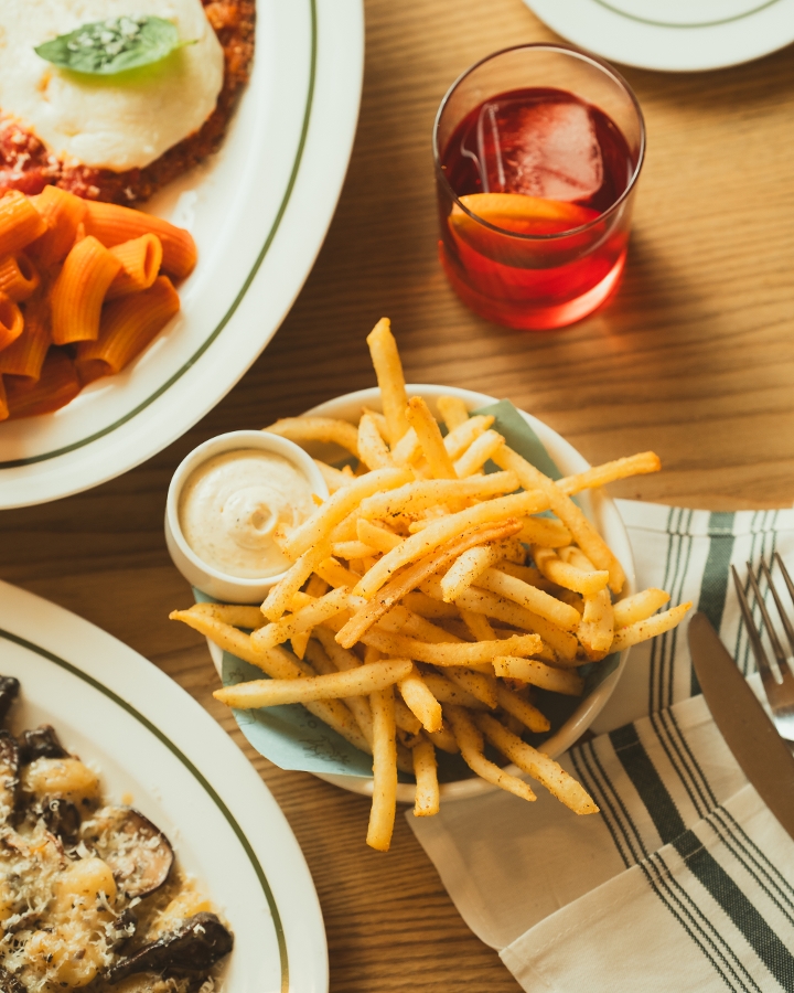 TUSCAN FRIES & SALSA BIANCA.