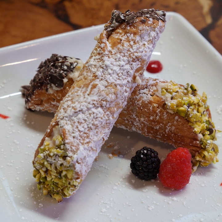 Cannoli Alla Siciliana.