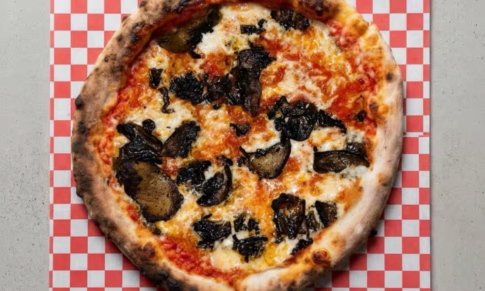 Mushroom Pizza (Red).