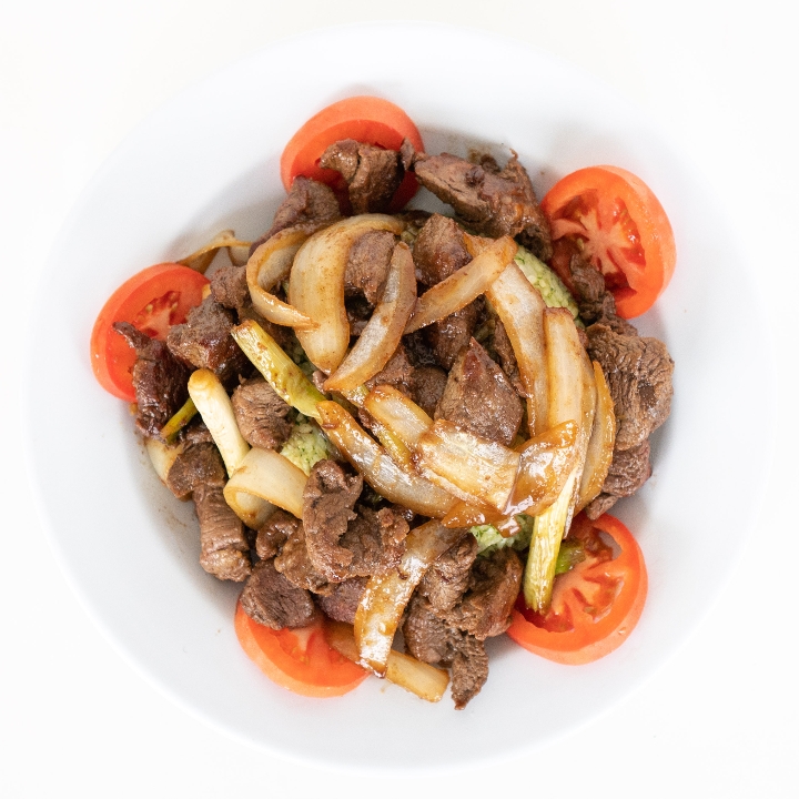 Shaking Beef (Bò Lúc Lắc).