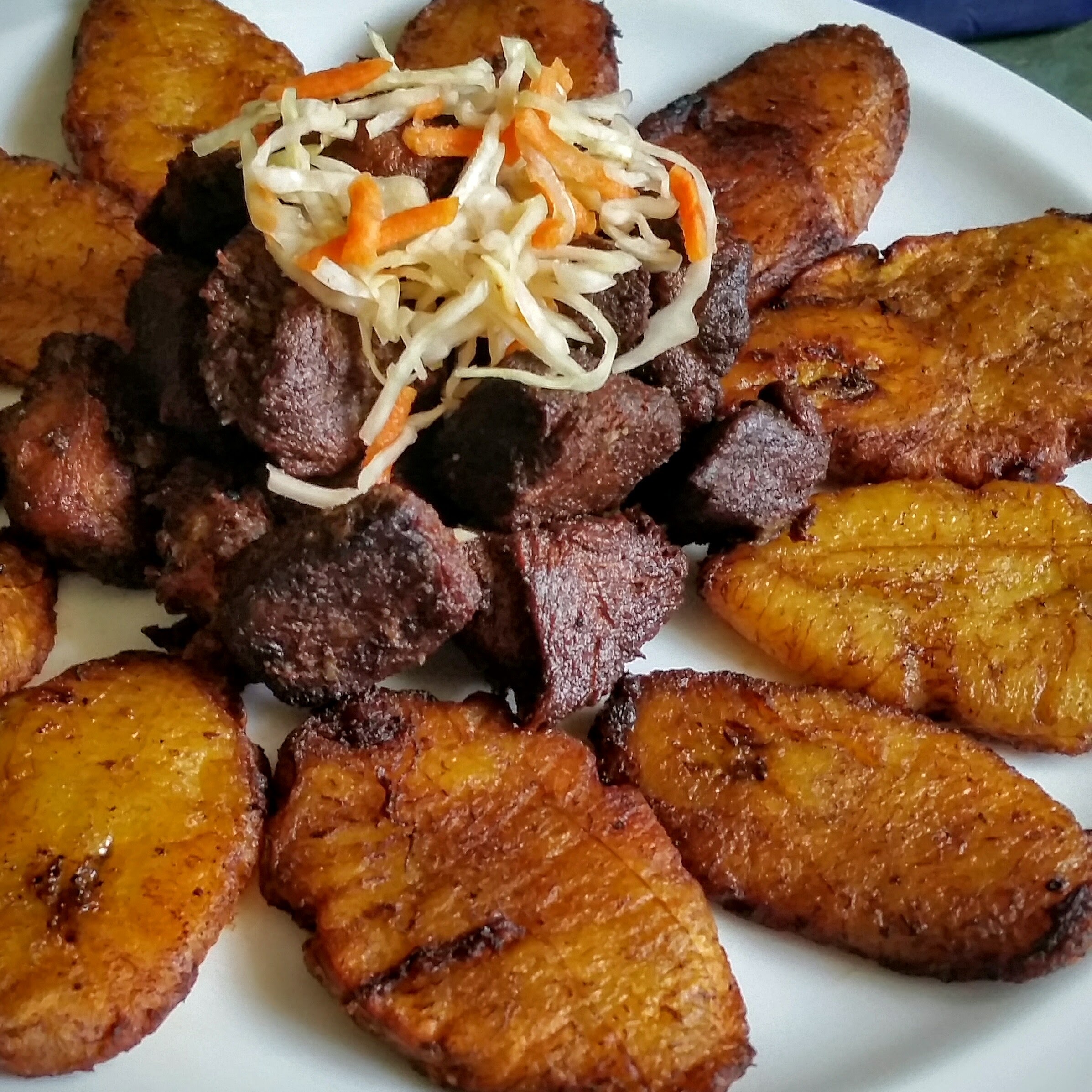 Bèf Ak Sòs (Beef stew).