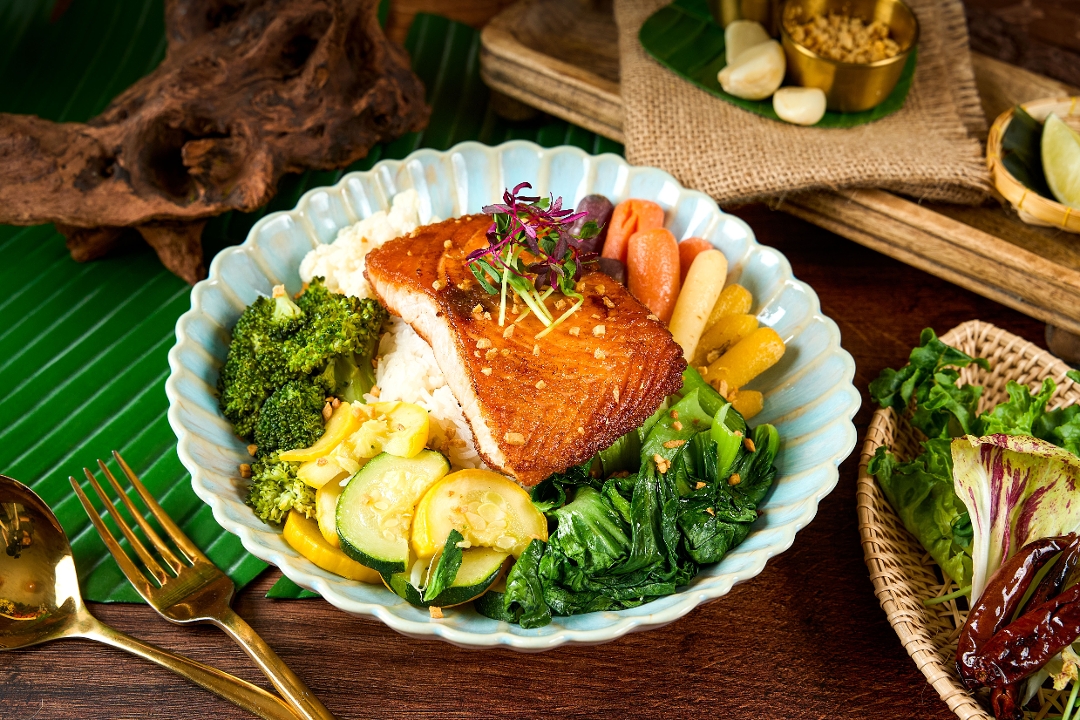 Salmon Rice Bowl (G) M 10 Serving.