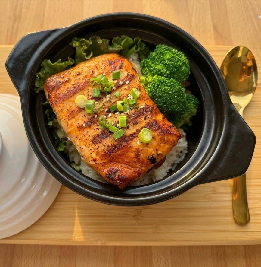 Salmon Claypot.
