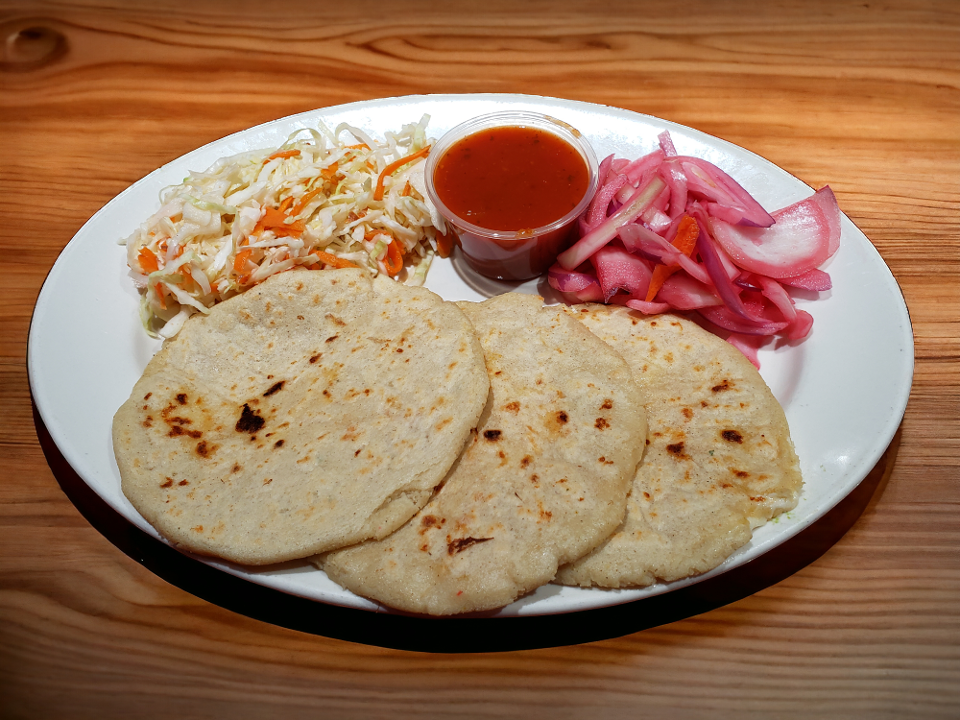 Pupusas With Chicken (3).