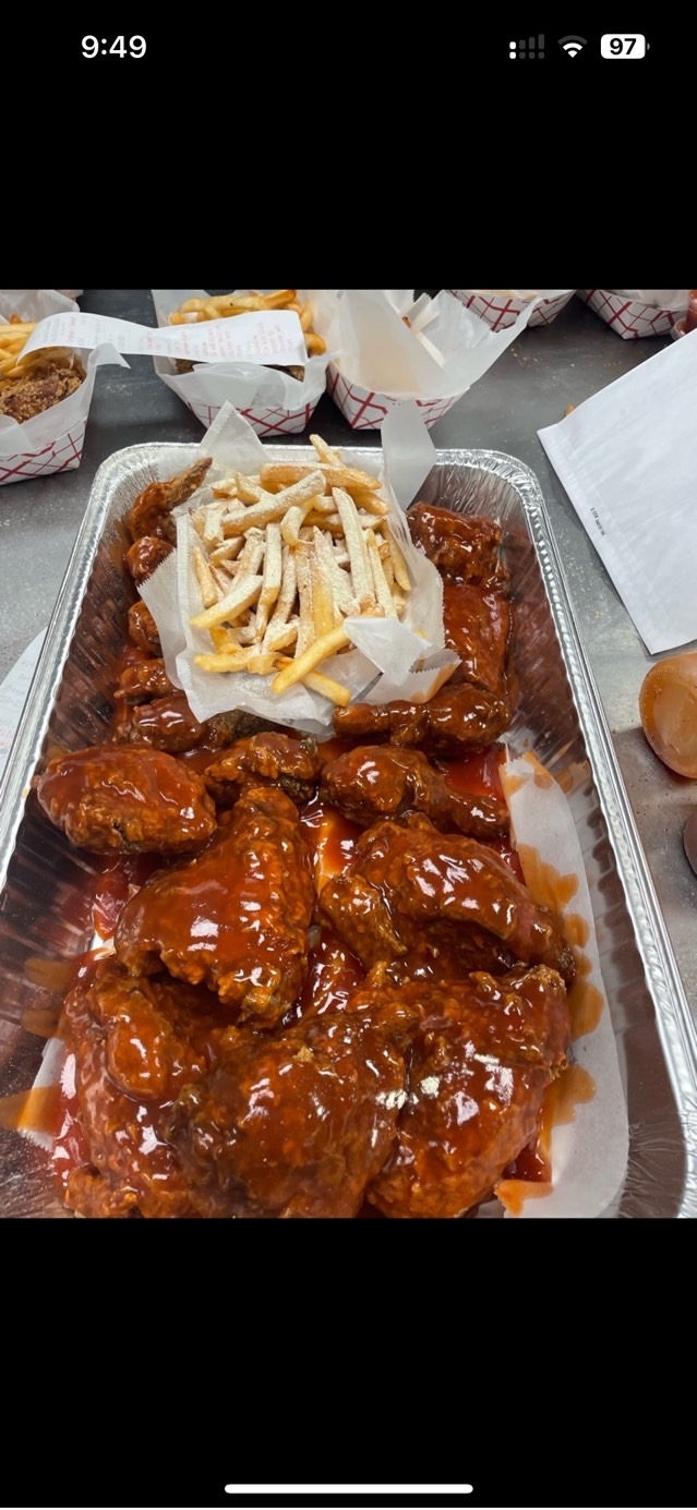 24 pieces (Mixed) w/Fries.