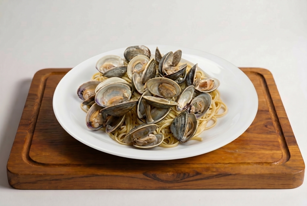 Linguini with Clam Sauce.