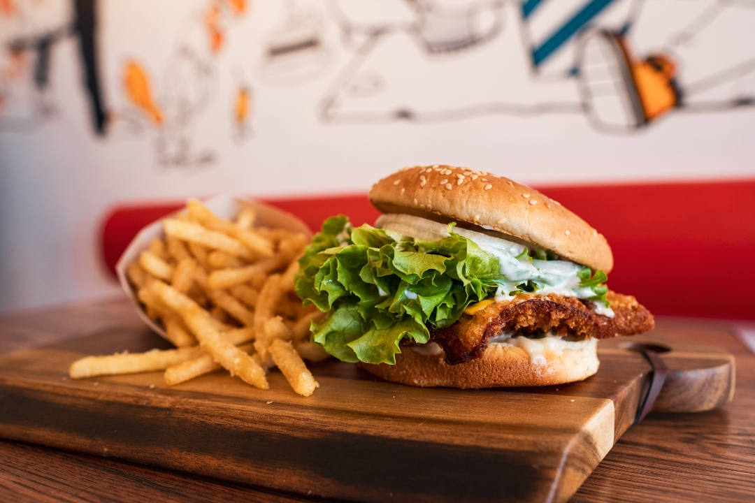 Deluxe Fish Sandwich.