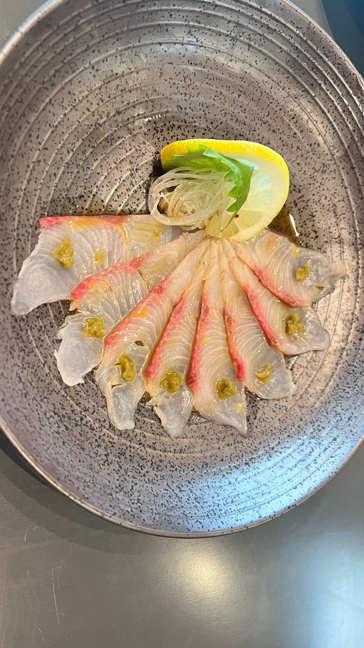 Kanpachi Usuzukuri.