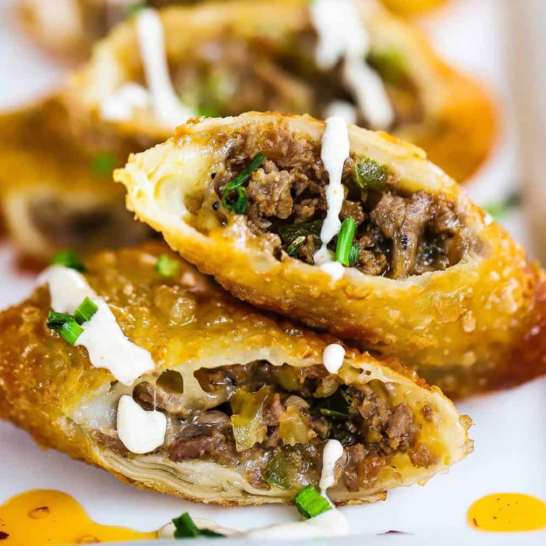 Philly Cheesesteak ROLLS (2 pcs).