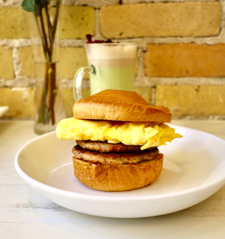 Croissanwich.