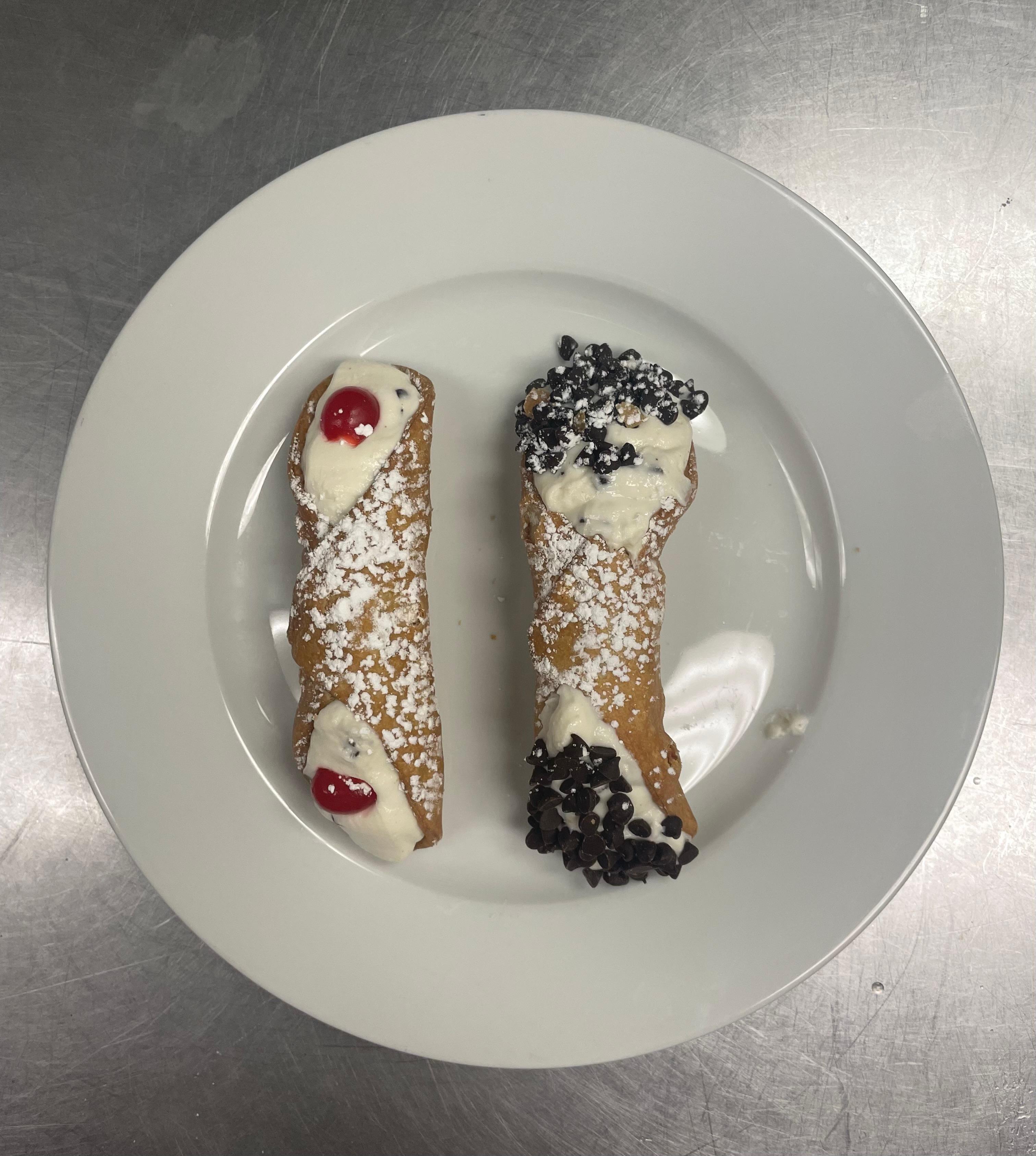 Cannoli.