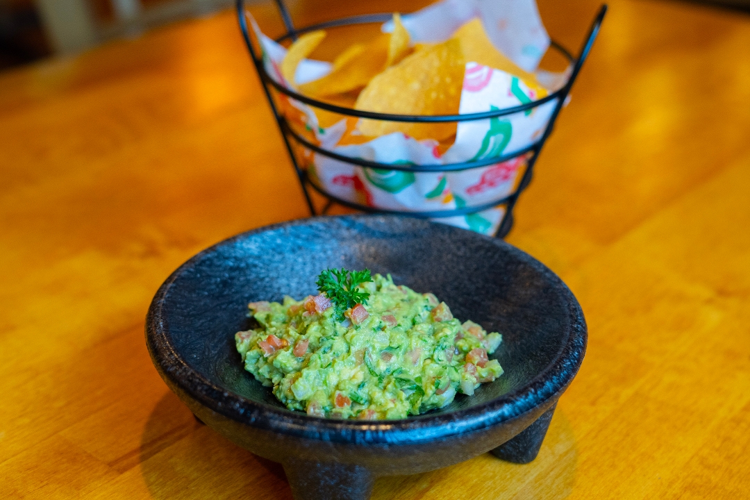 DIANA'S GUACAMOLE FRESCO.