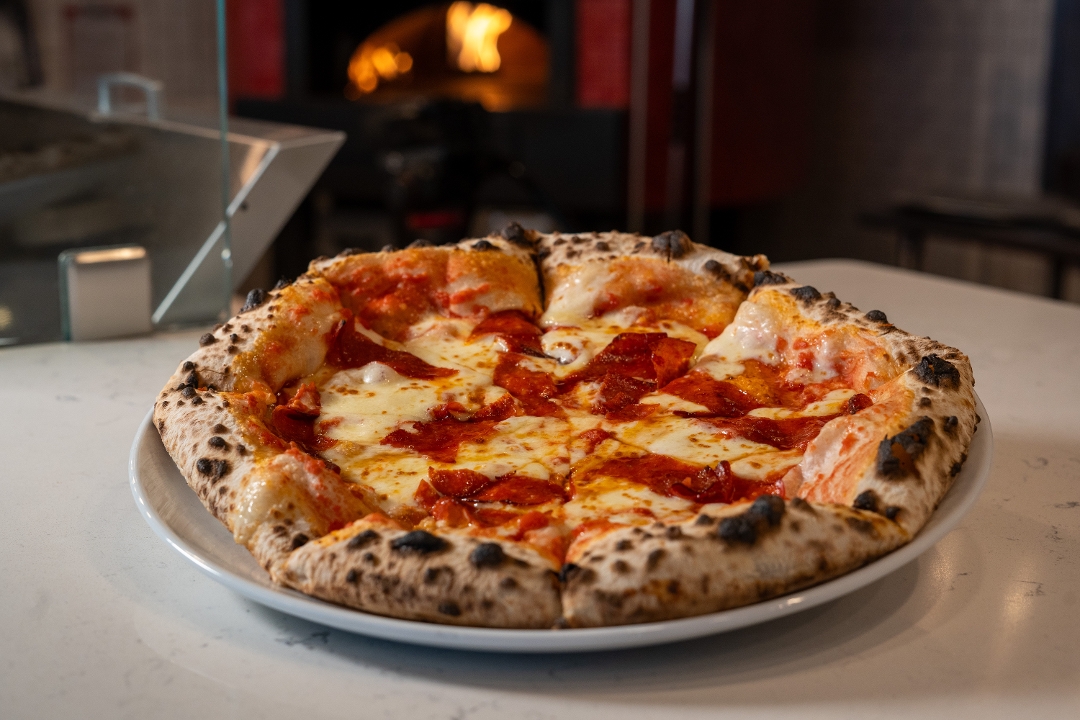 Americano Pizza.