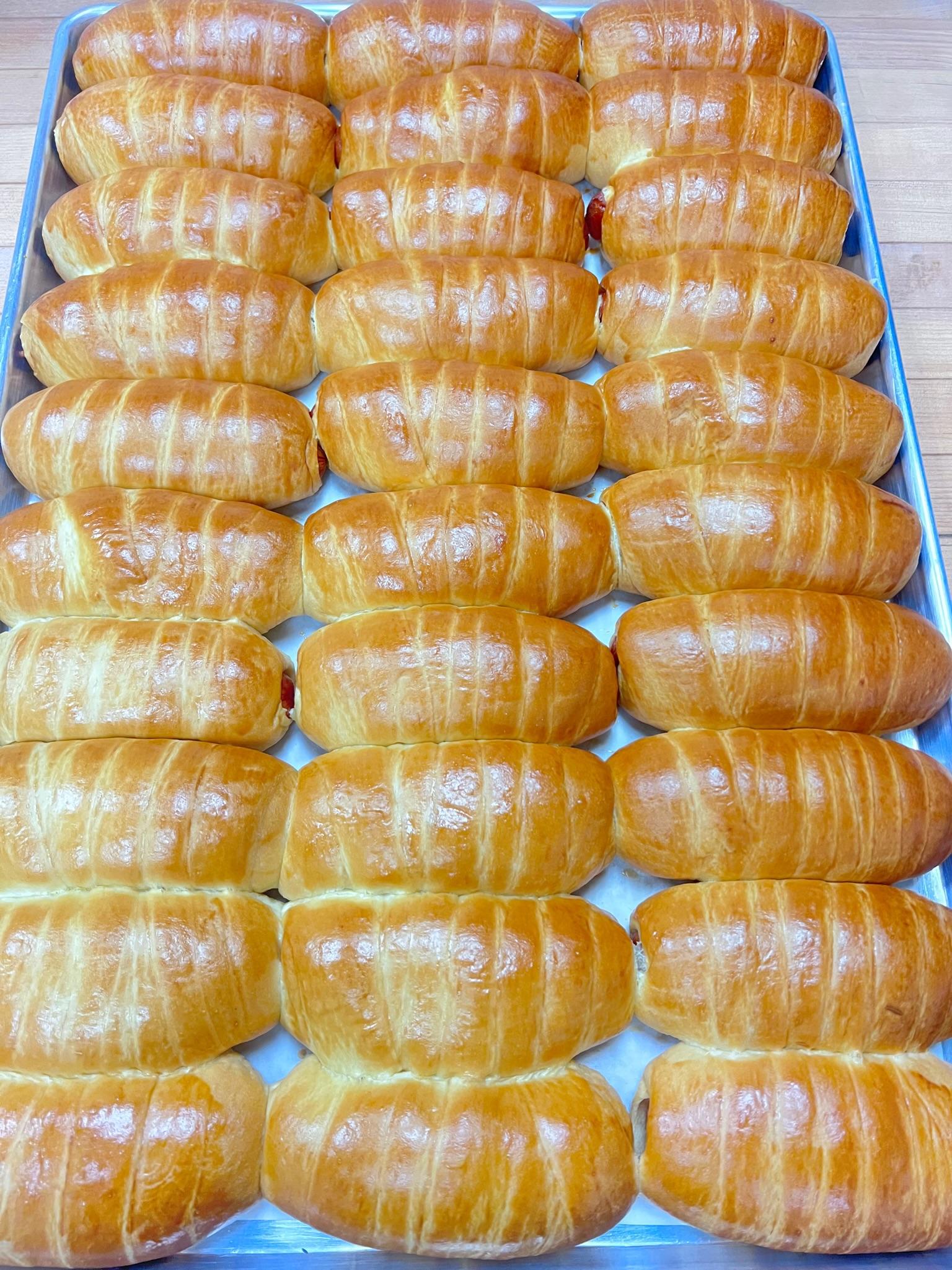 Dz LG Sausage & Cheese Kolaches.