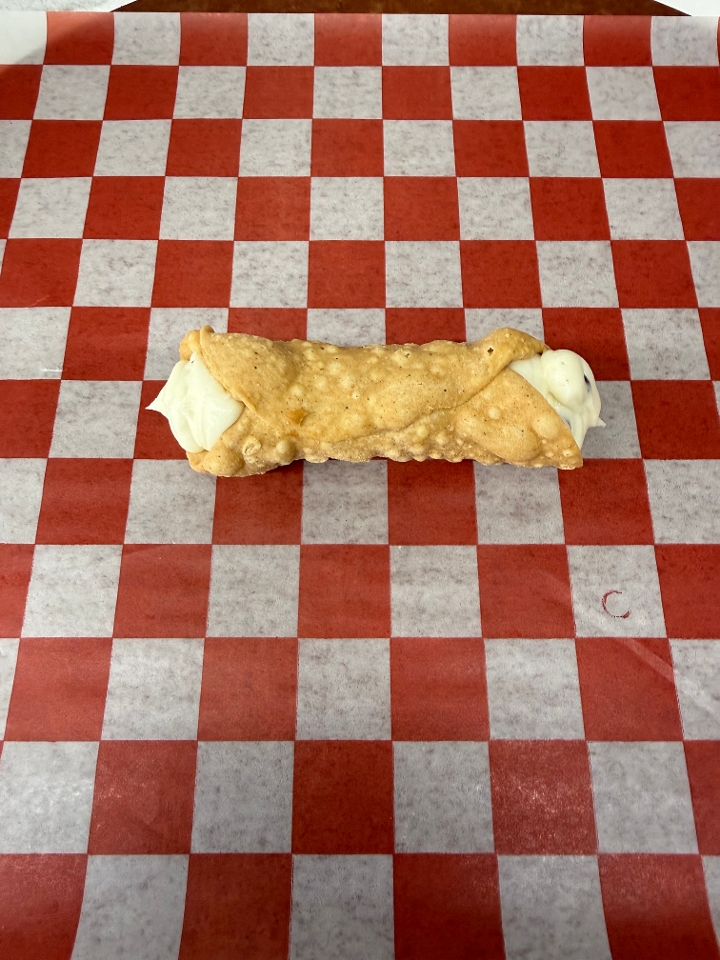 Cannoli.