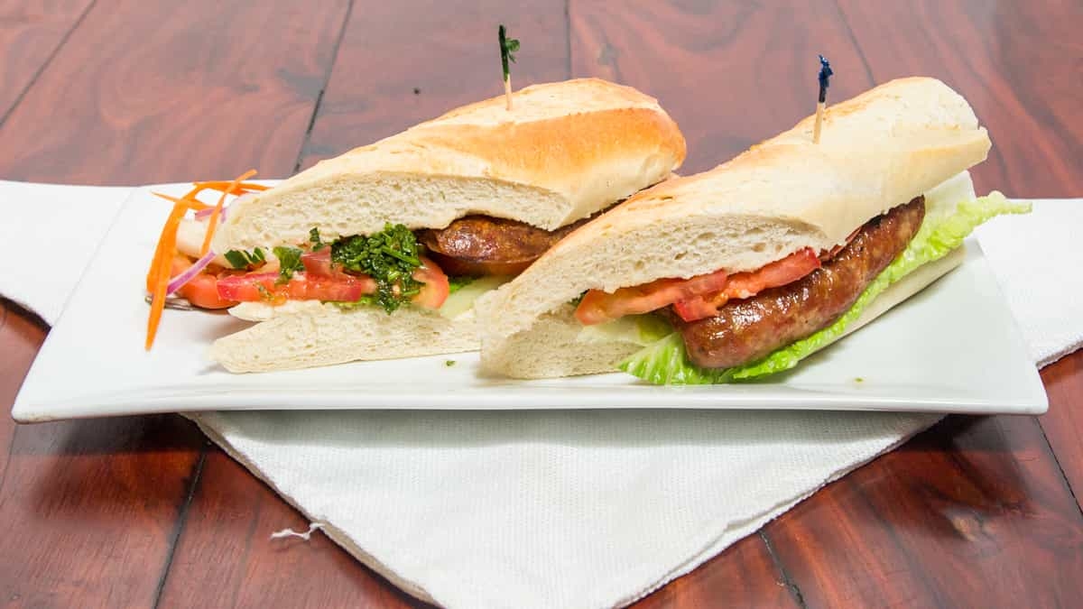 Choripan.
