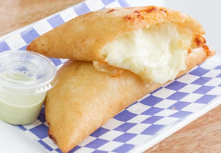Empanada de Queso.