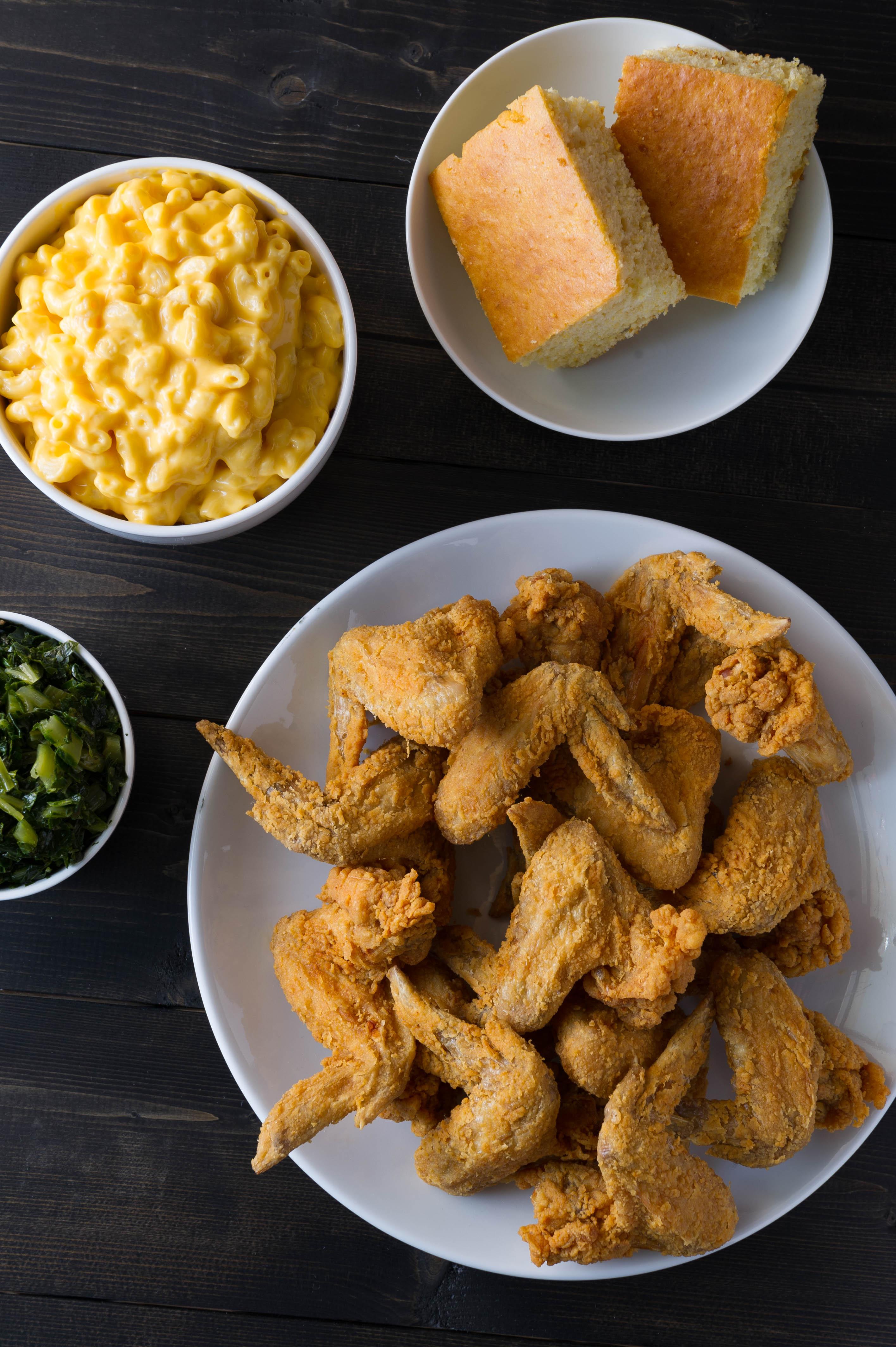 8 Wings + 4 Cornbread.